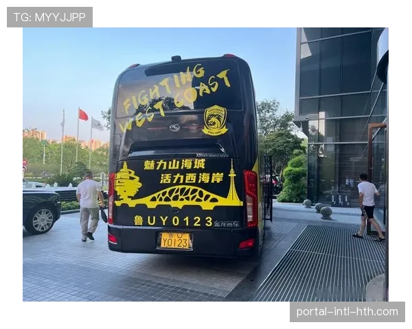 青岛西海岸2-1逆转南通支云，取得赛季主场首胜